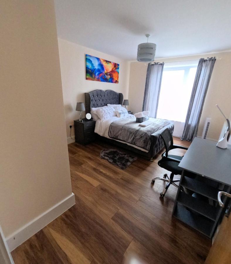 Keniji Luxury 2 Bed * Milton Keynes